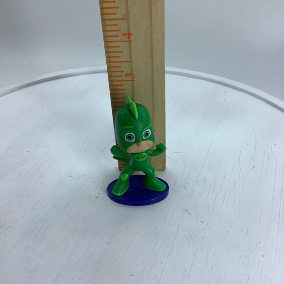 PJ Masks Catboy & 2 Gekko Action Figures With Vehicle 4 Piece Set - Picture 6 of 7